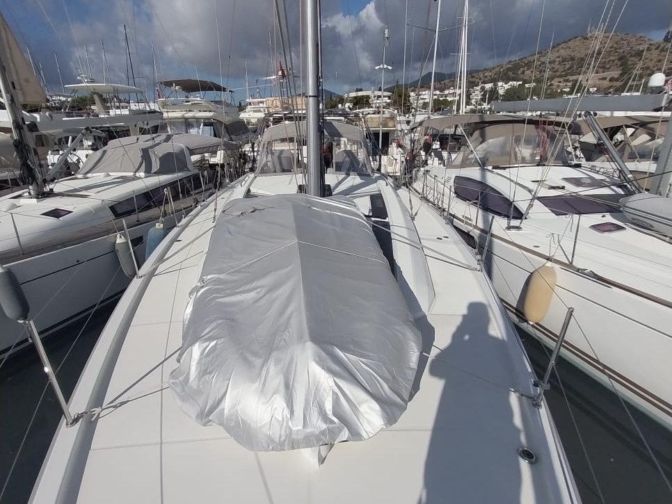 Yacht Image